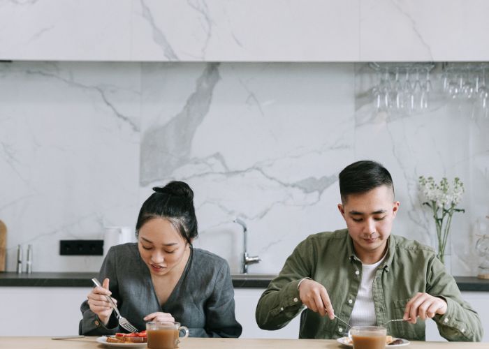 آهسته غذا خوردن