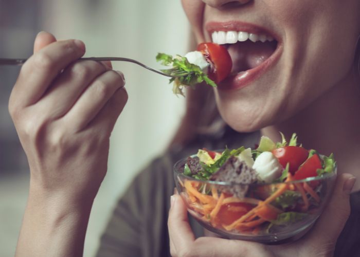 آهسته غذا خوردن